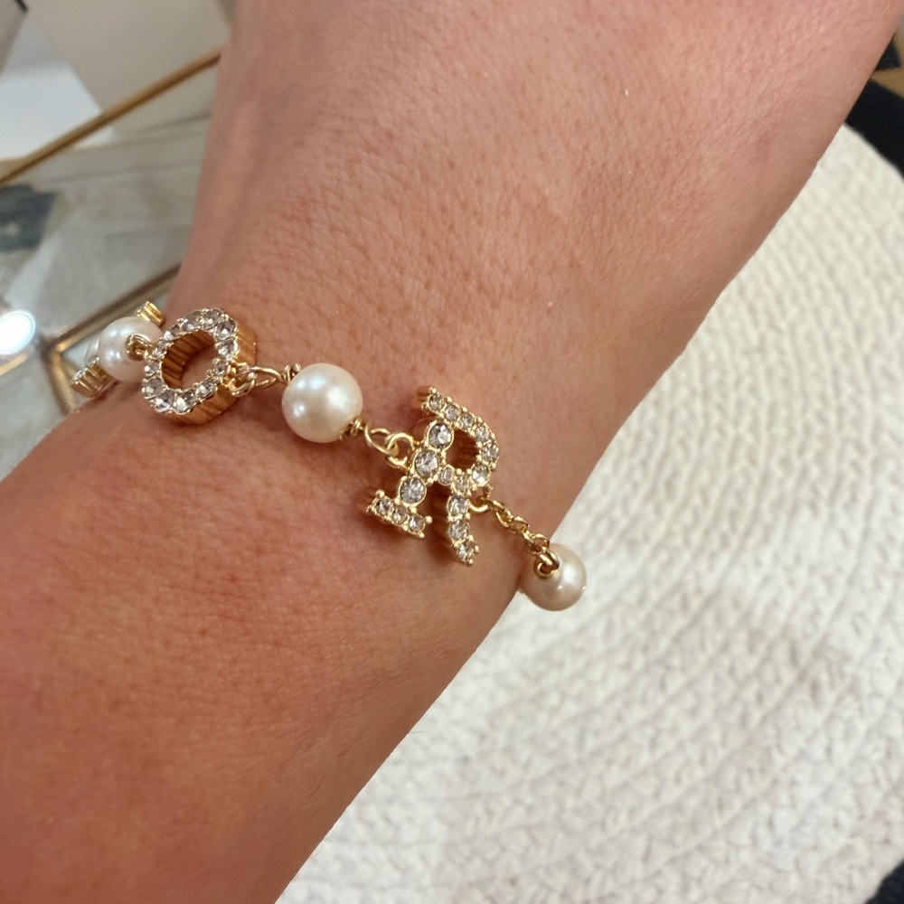 DIOR Letter Pearl Bracelet Gold Tone (Novelty/GWP) SEALED in Box - NEW - Picture 8 of 14